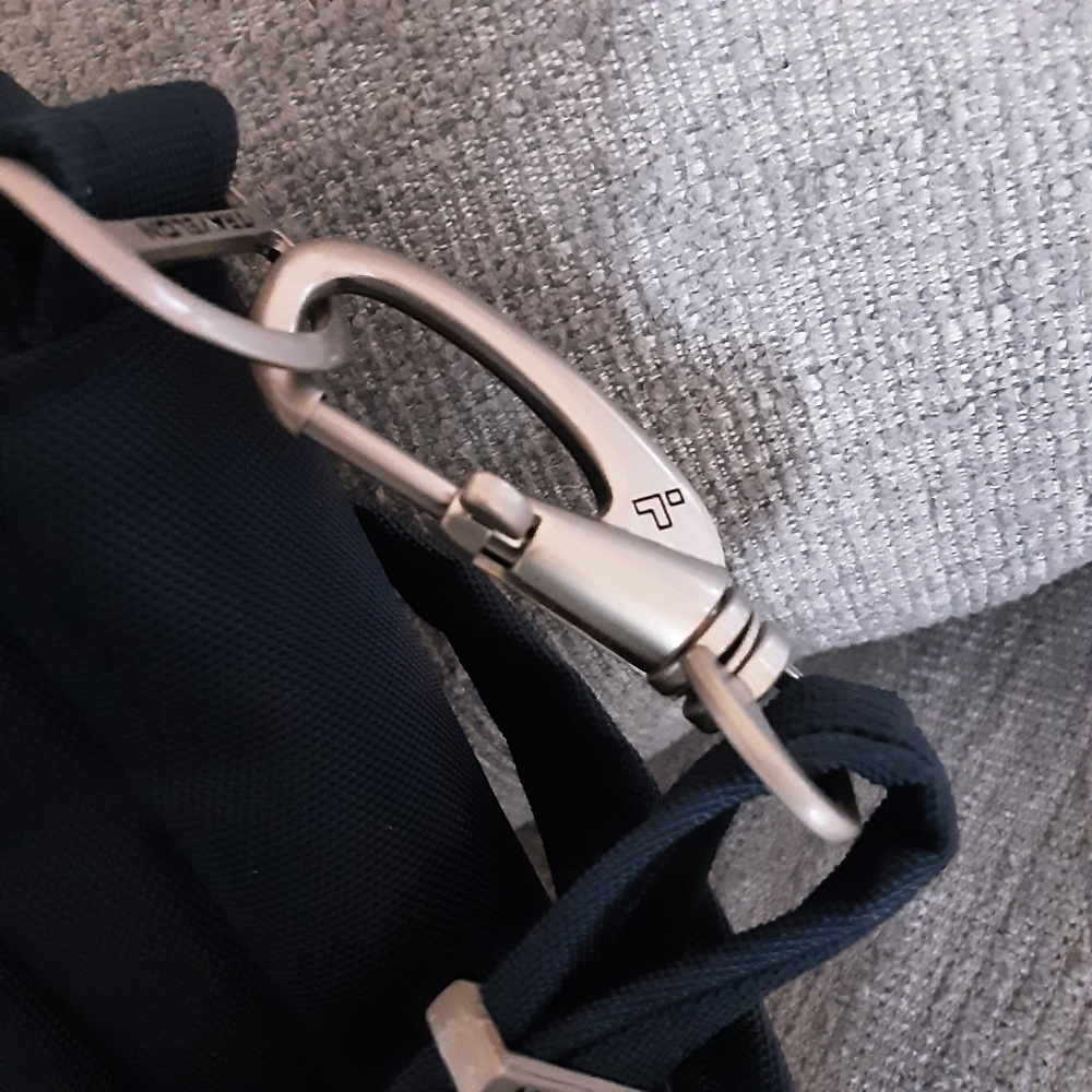 Travelon Navy Anti-Theft Crossbody Bag Classic East/West - Picture 4 of 11